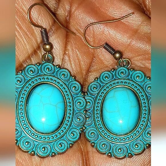 Vintage Boho dangle Earrings - Picture 6 of 6